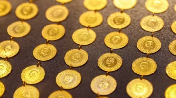 رقم تاريخي جديد.. أسعار الذهب تتخطى حاجز 5000 دولار للأونصة بأسواق الصاغة العالمية